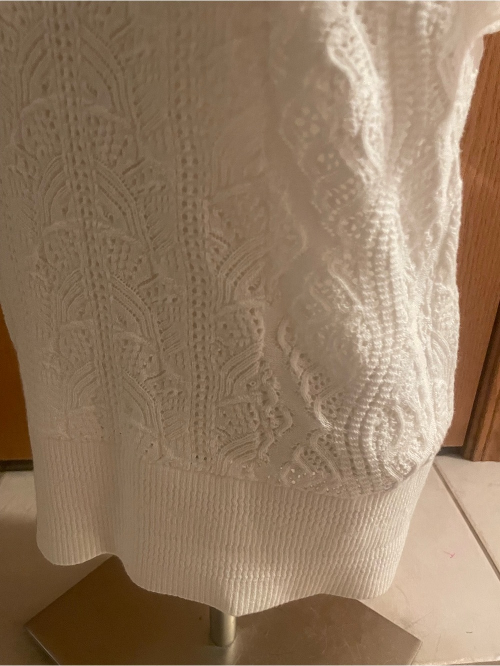 White House Black Market White Textured Knit Short-Sleeve Top, NWOT - Picture 8 of 10